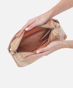 Foundryhome.shop5ca9c8f6c6 4