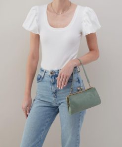 Foundryhome.shope572c5a6bf 4